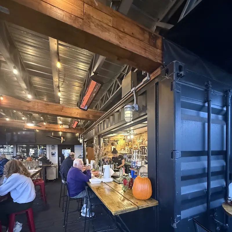 Villa Nova Pizzeria - New Buffalo