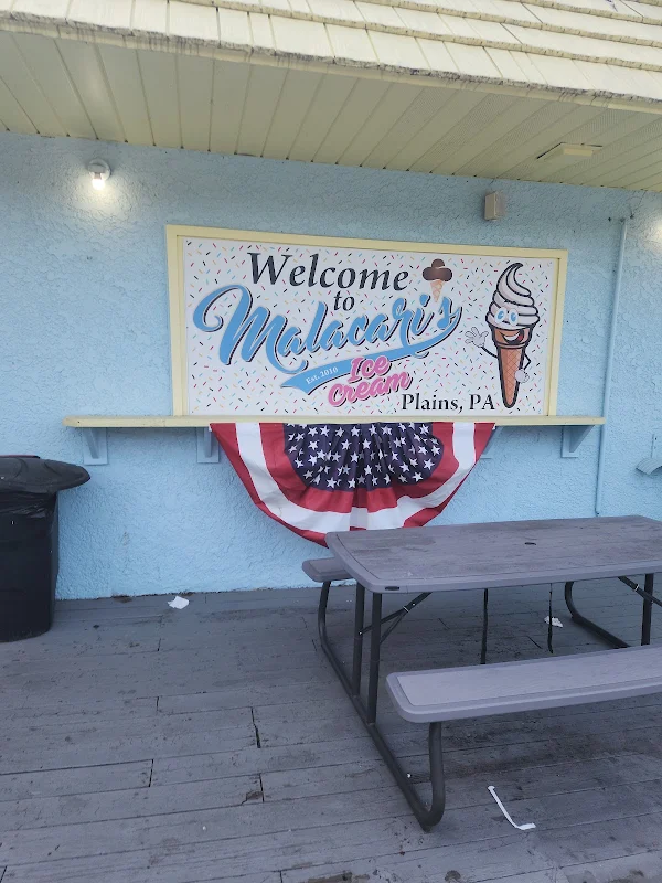 Malacari’s Ice Cream