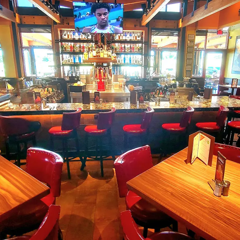 Lazy Dog Restaurant & Bar