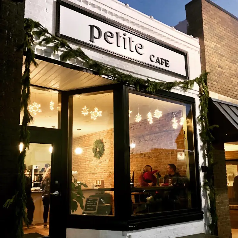 Petite Cafe