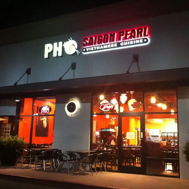 Pho Saigon Pearl