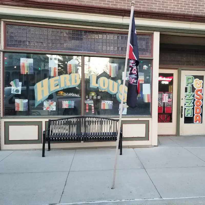 Herb N' Lou's Pizza