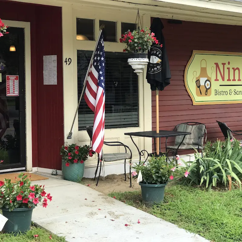 Nina's Bistro & Sandwiches