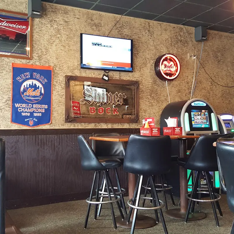 Main Street Pub