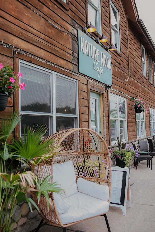 Nature Nook Cafe & Wine Bar