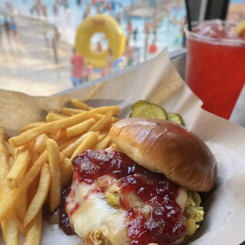 Wooly's Eatery
