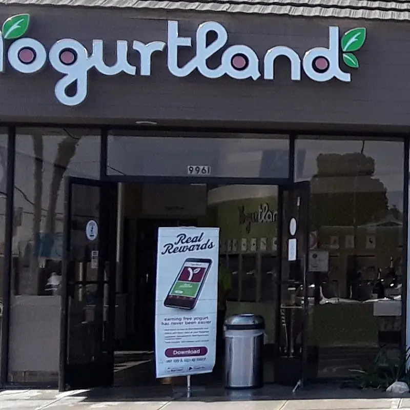 Yogurtland Huntington Beach