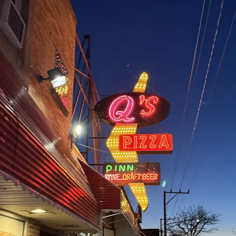 Q's Restaurant & Pizzeria