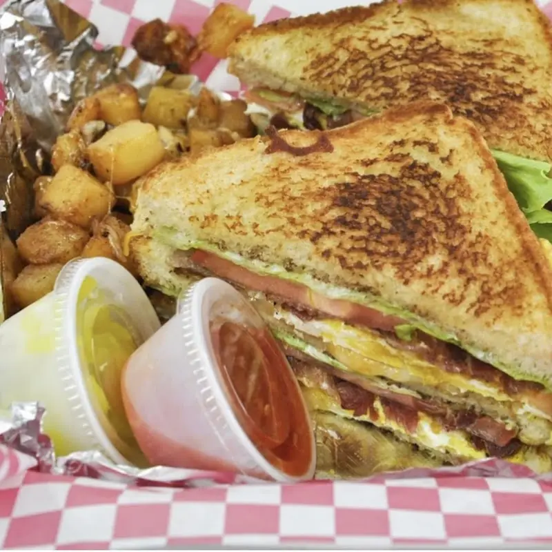 La Roja Food Truck Good Food Like Home L.L.C.