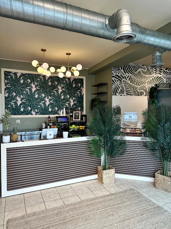 Roots Cafe