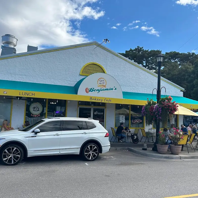 Benjamin's Bakery & Cafe