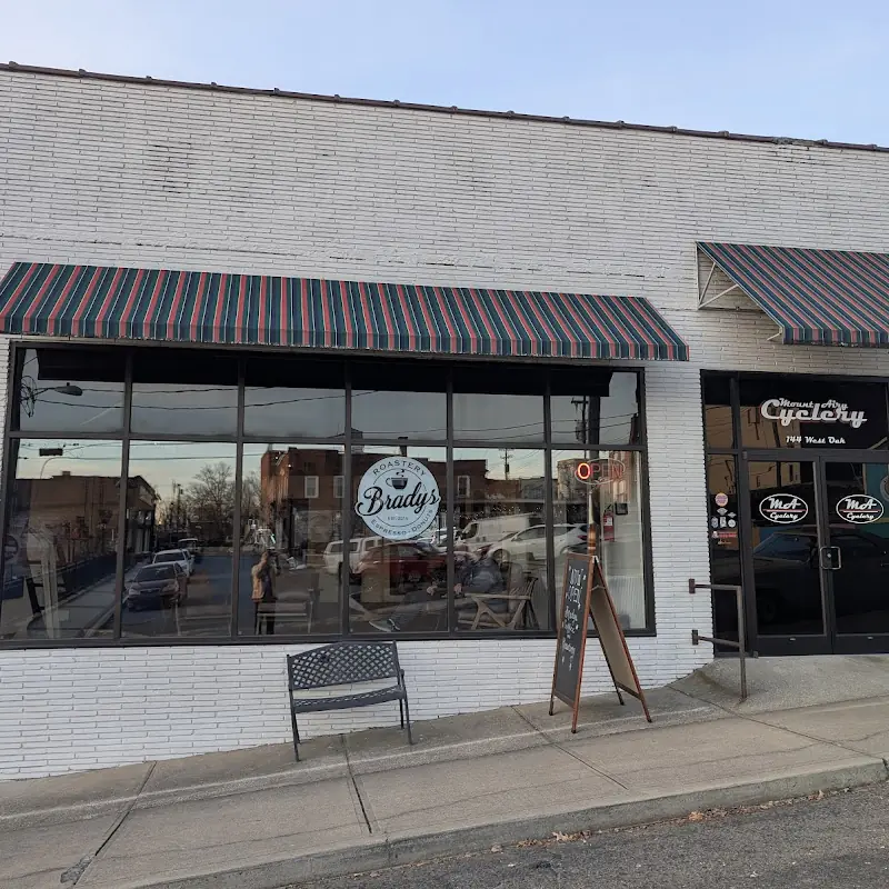 Bradys Coffee—Oak Street Roastery