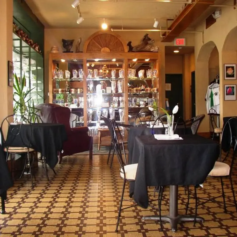 Roseline's Cafe