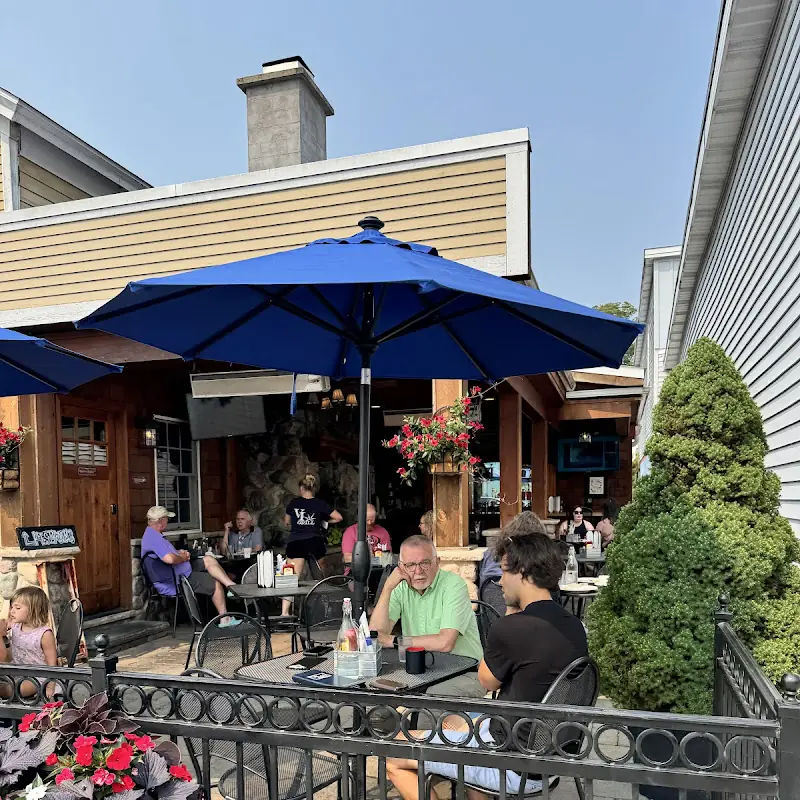 The Cafe at VI Grill