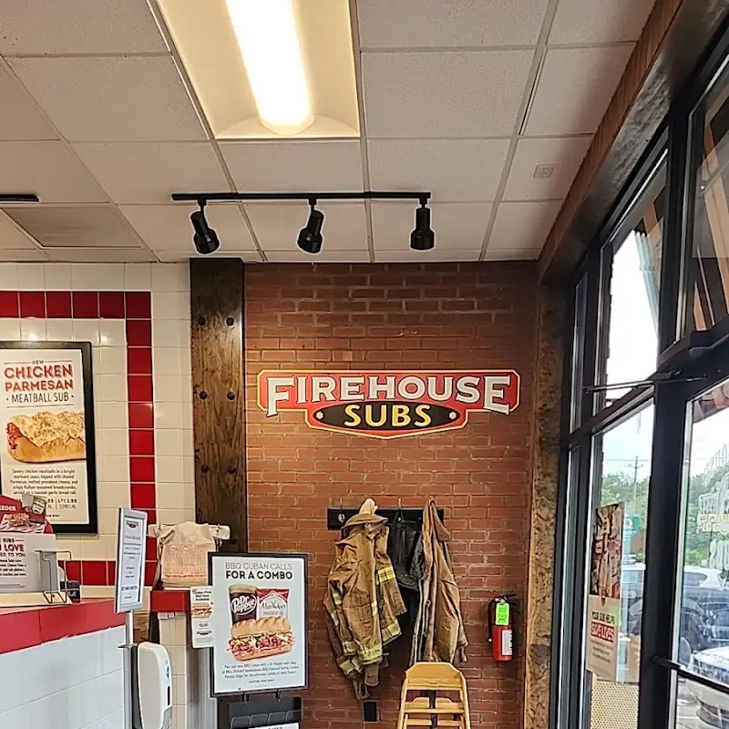 Firehouse Subs Tunnel Rd