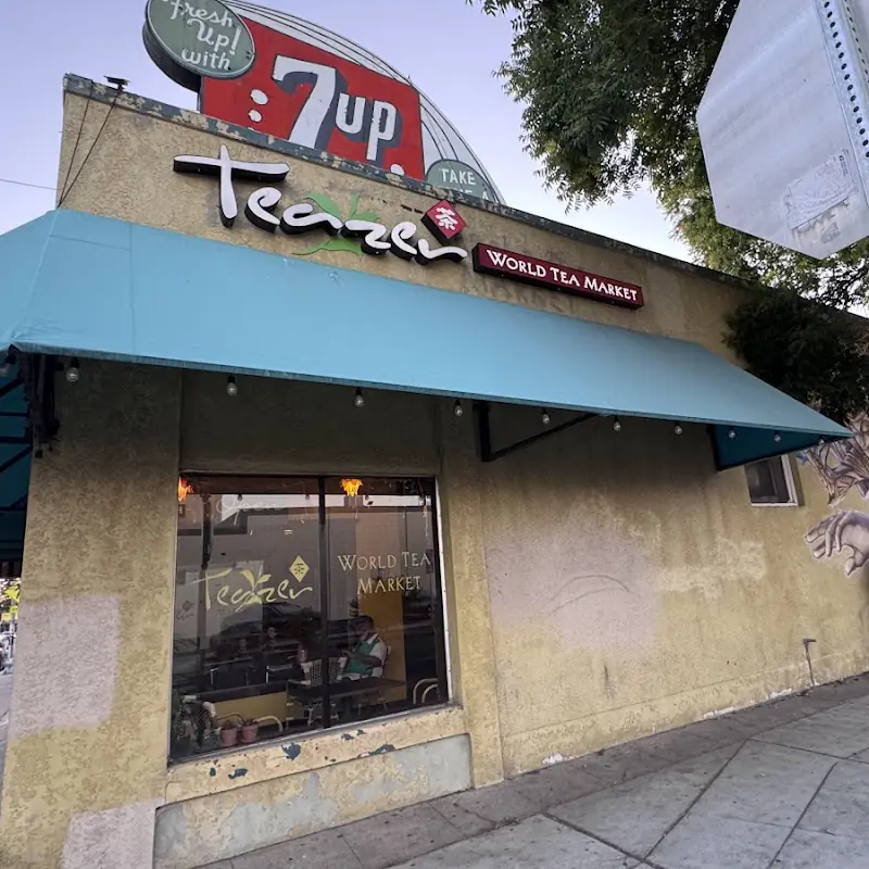 Teazer World Tea Market--Tower District