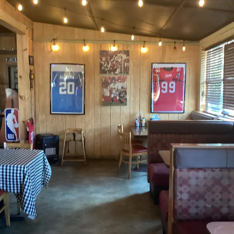 The Huff Sports Grill