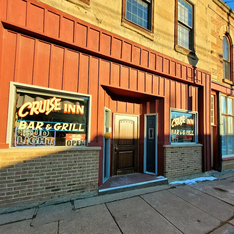 Cruise Inn Bar & Grill