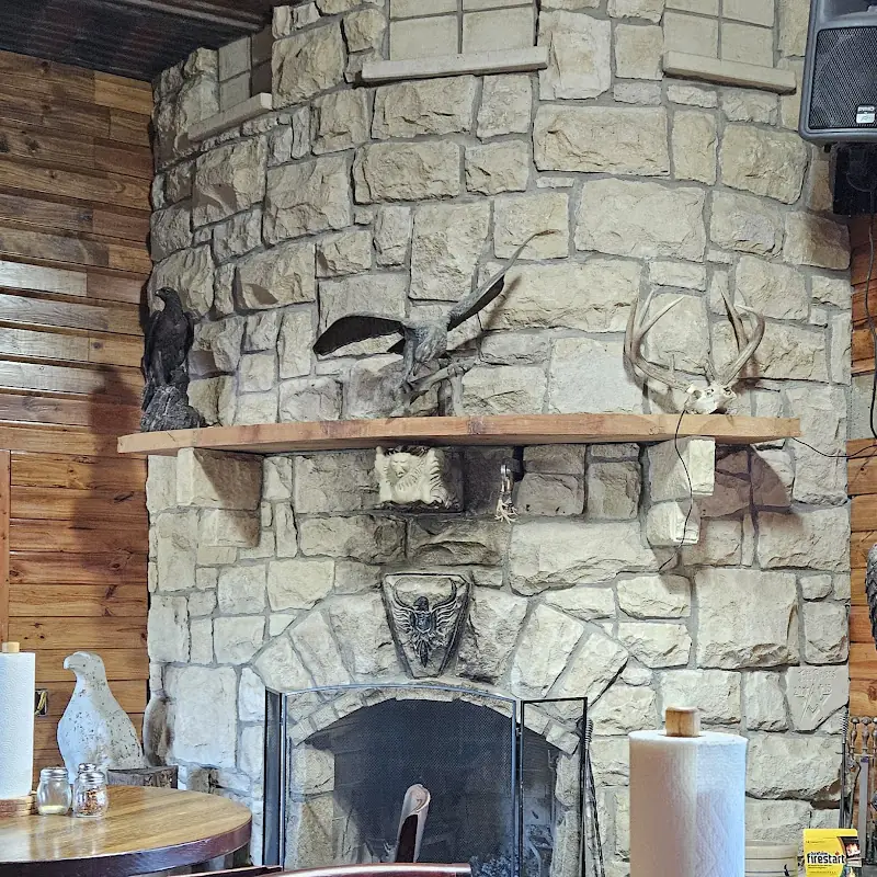 Rivers Eagle | Bar & Grill