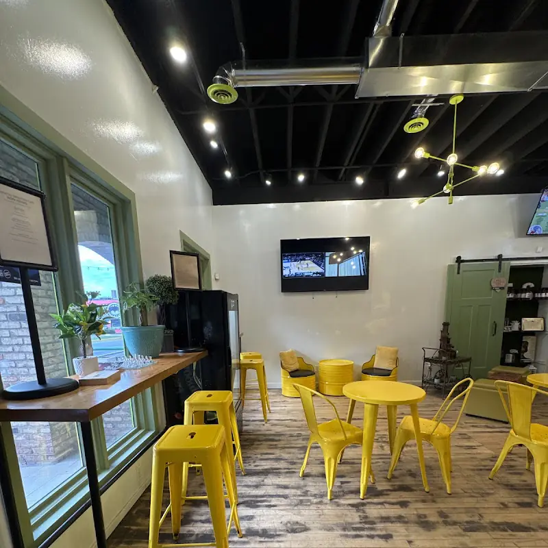 Essential Smoothies Cafe
