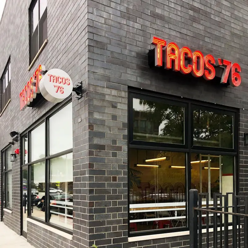 Tacos '76