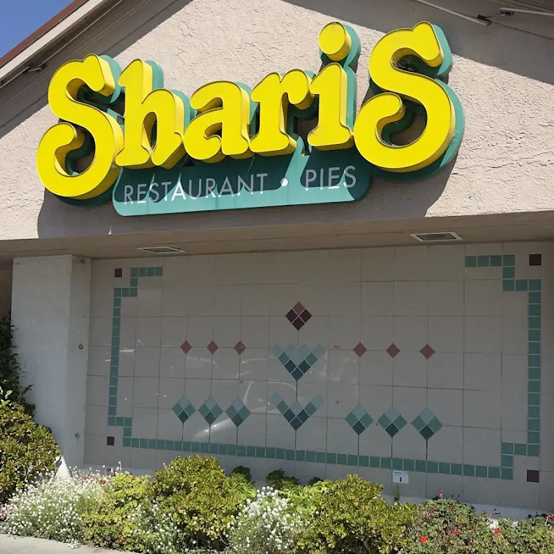 Shari's Cafe and Pies