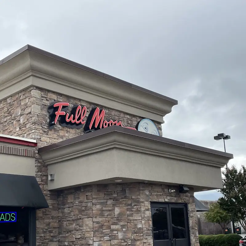 Full Moon Bar-B-Que