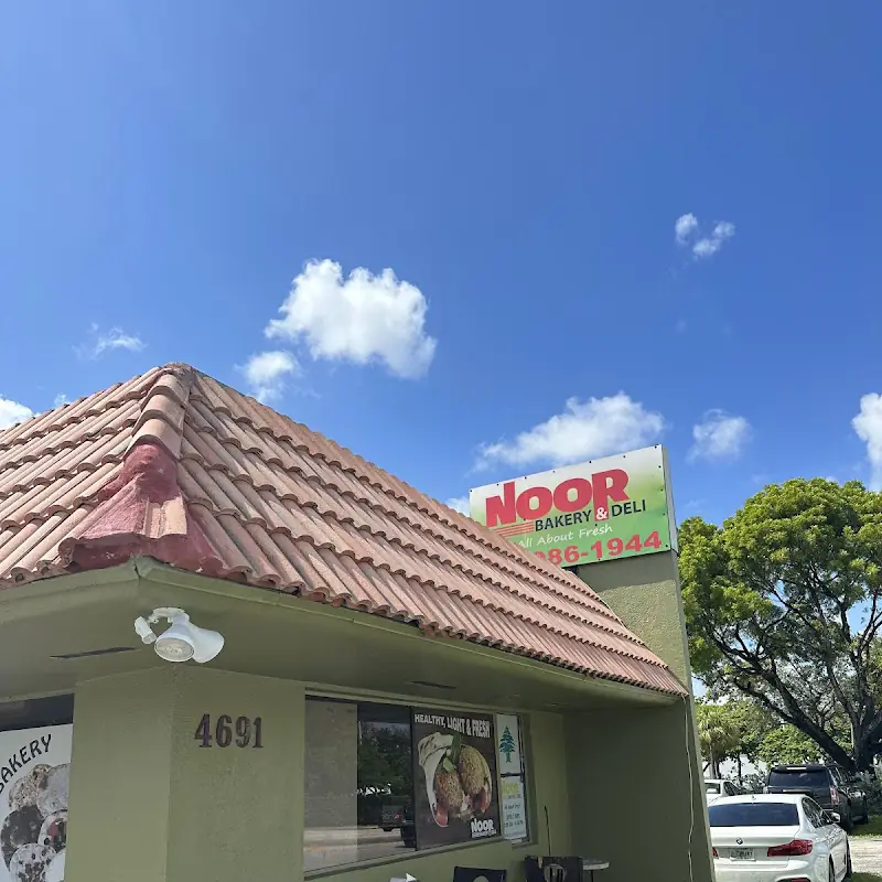 Noor Bakery & Deli