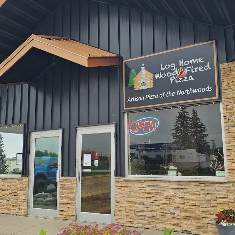 Log Home Wood Fired Pizza