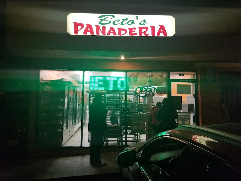 Beto's Bakery & Cafe