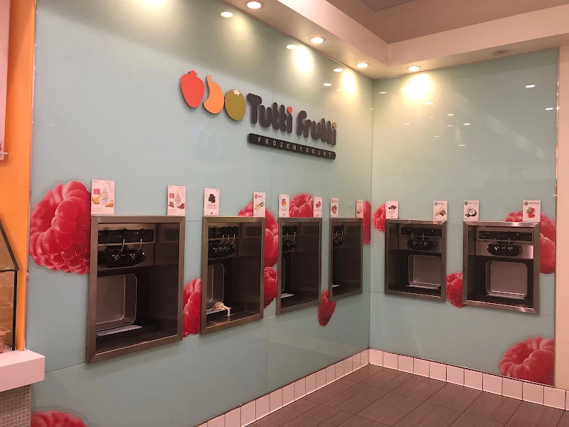 Tutti Frutti Frozen Yogurt