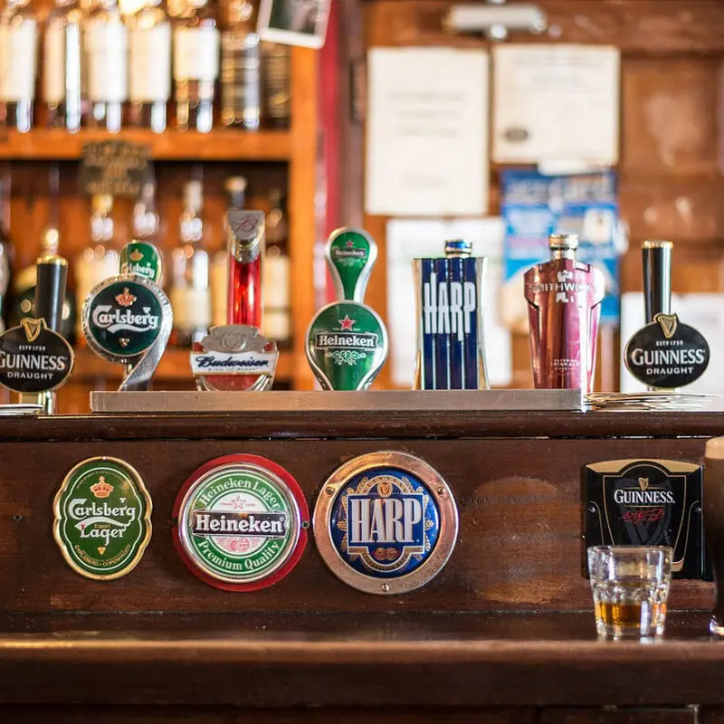 Waudby's | Sports Bar & Grill