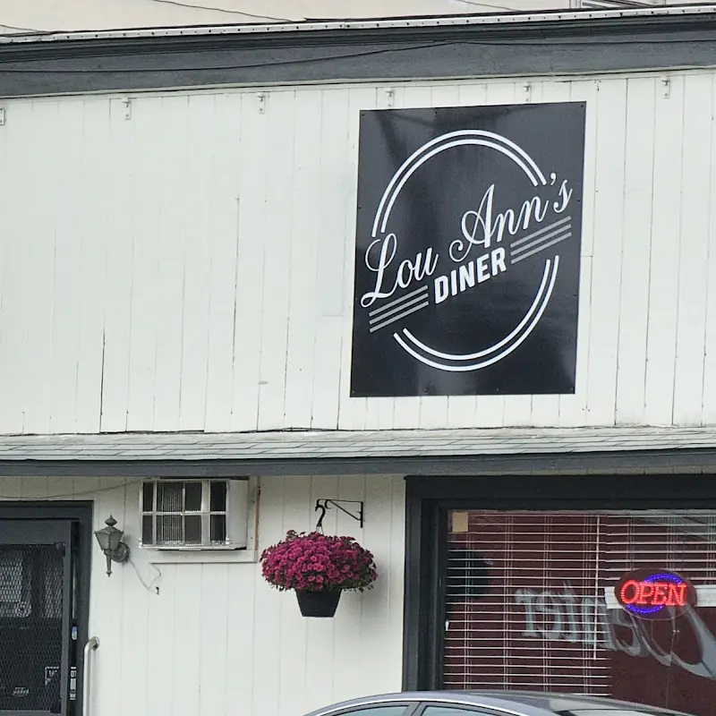 Buzzy's Dream - Lou Ann’s Diner