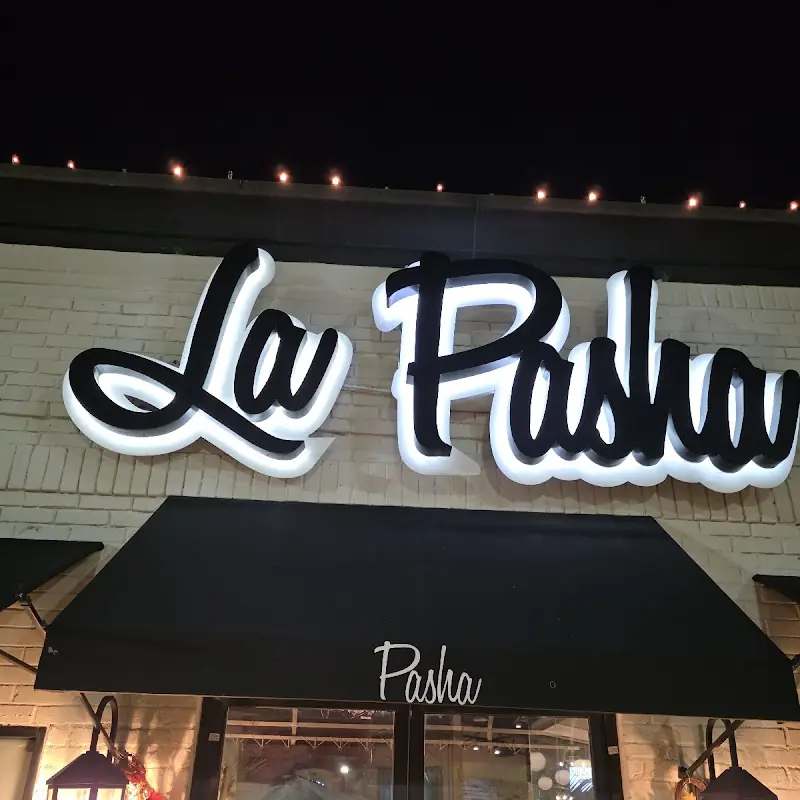 La Pasha Lounge & Grill