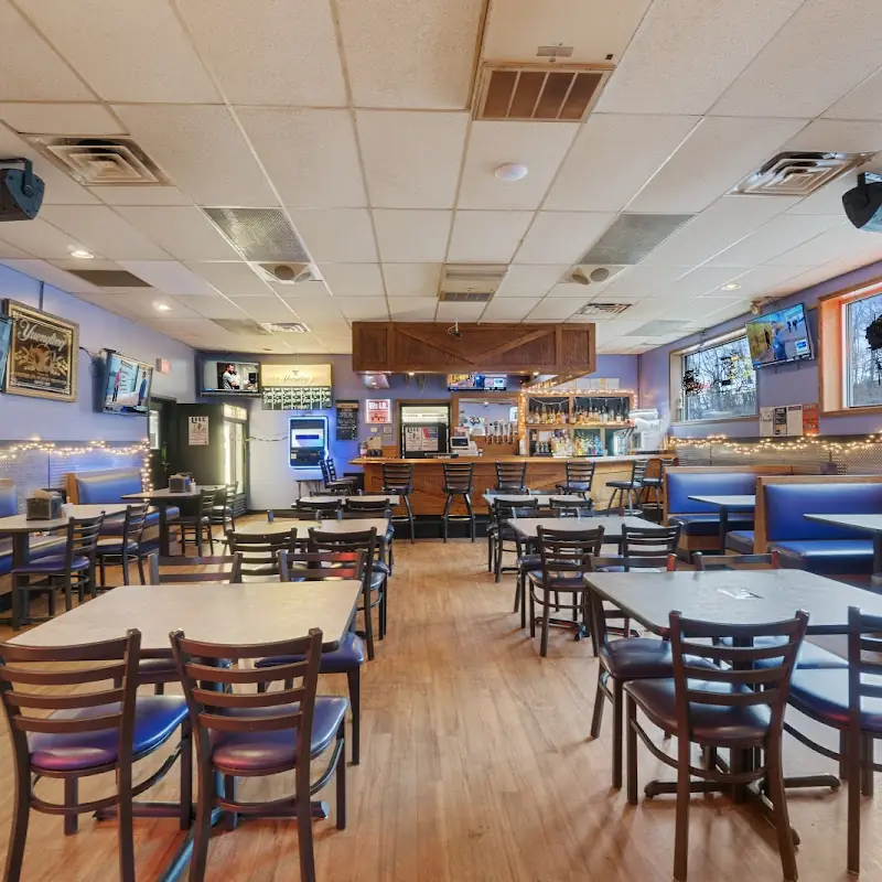 Strikers Pub