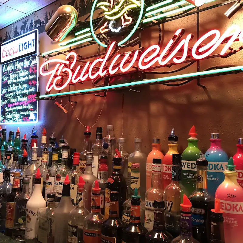 Willie's Bar & Grill