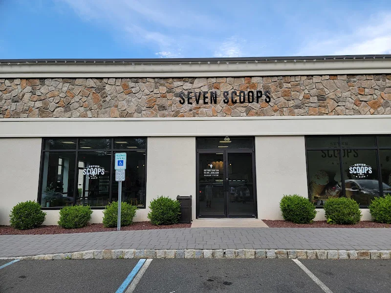 Seven Scoops & Sips