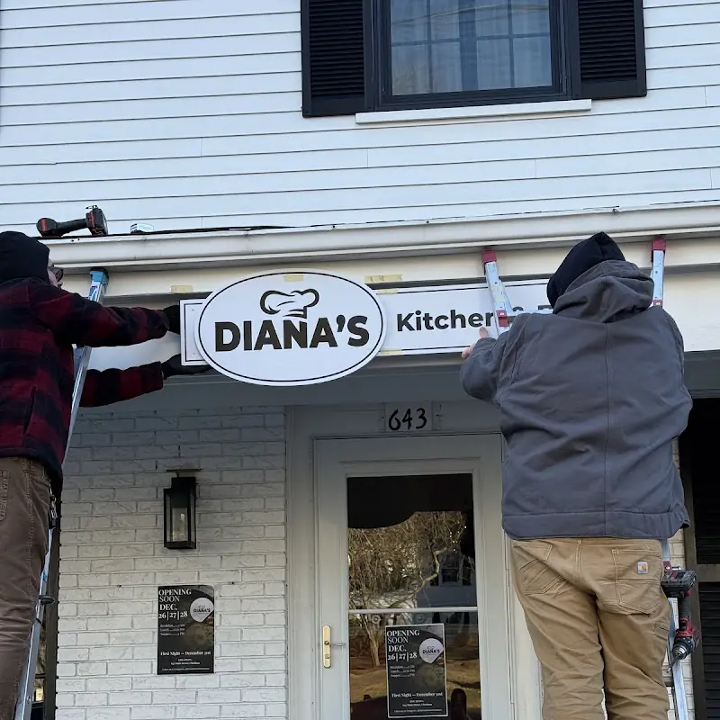 Diana's Kitchen & Bar