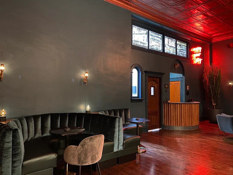 Perrenoud's Cocktail Bar