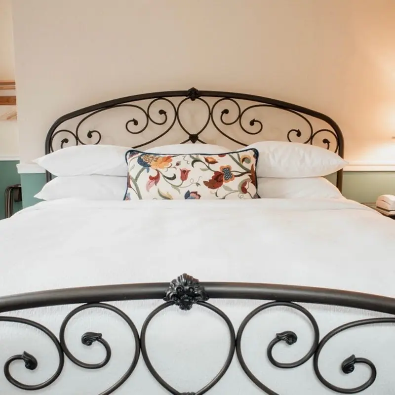 Drom Sott Inn (Sweet Dreams Inn)