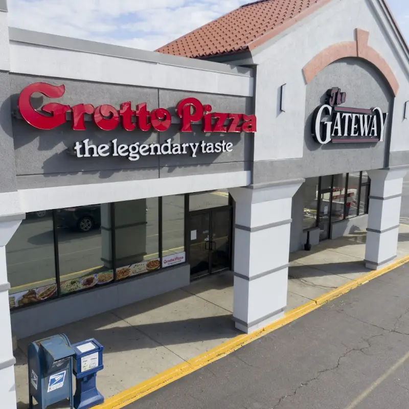 Grotto Pizza Restaurant & Sports Bar