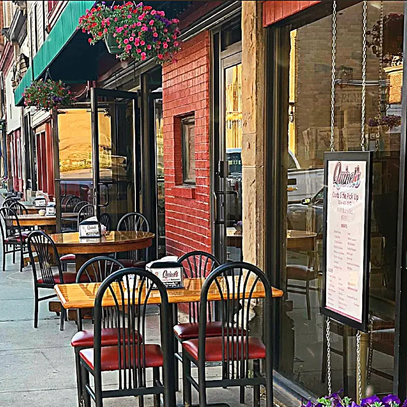 Quinet's Restaurant