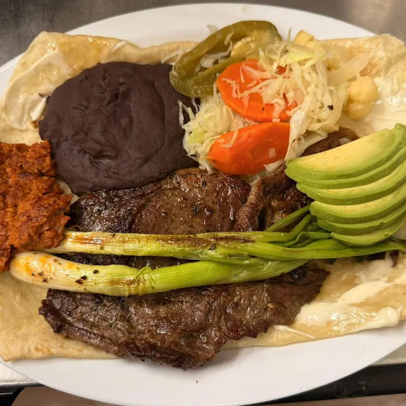 Chips Salsa & Guacamole