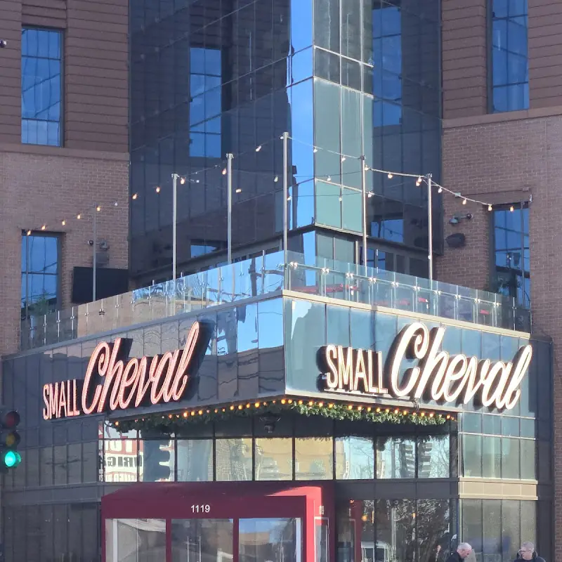 Small Cheval