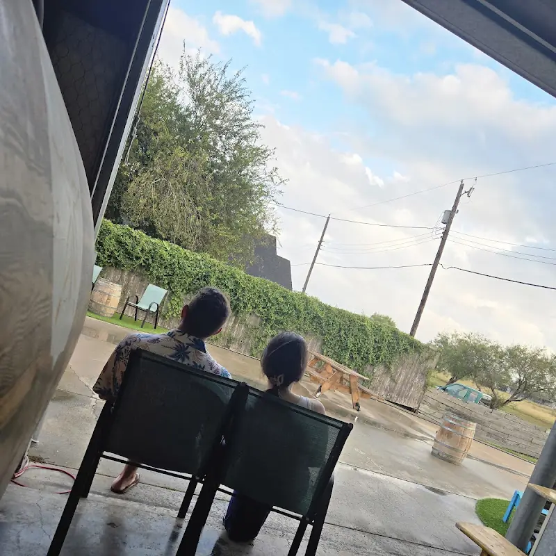 Lazy Beach Brewing and Cafe