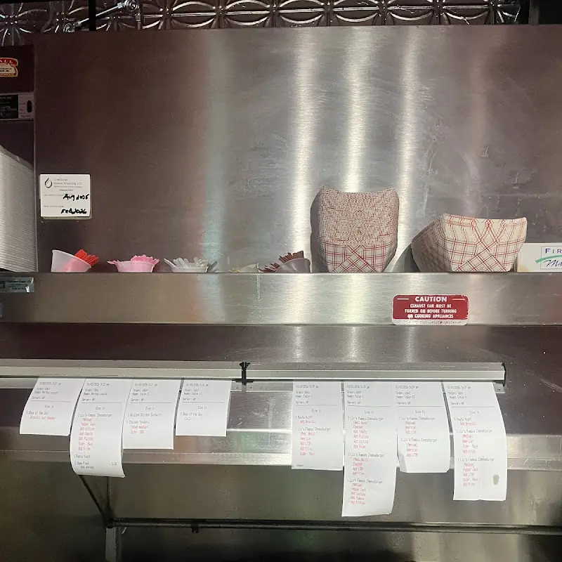Liz's Bar Grill