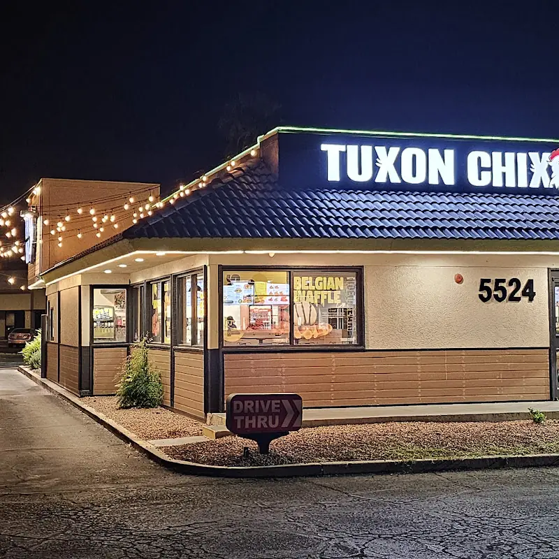 Tuxon Chix