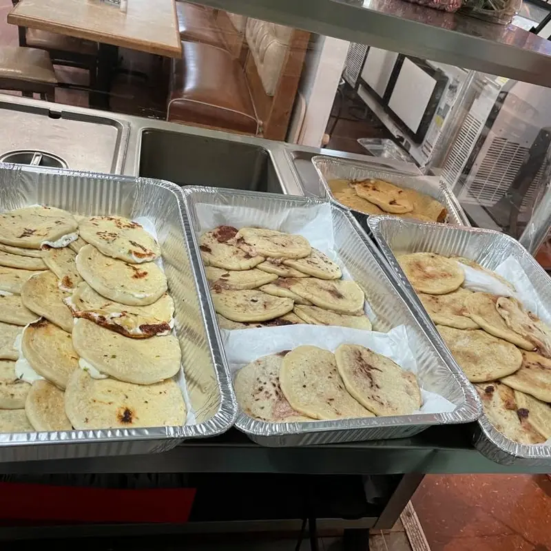 Rosita’s Tienda y Pupuseria