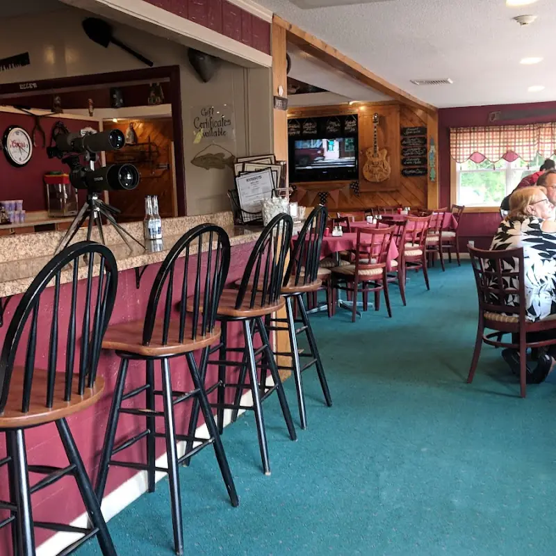 Russos Lakeside Seafood & SteakHouse