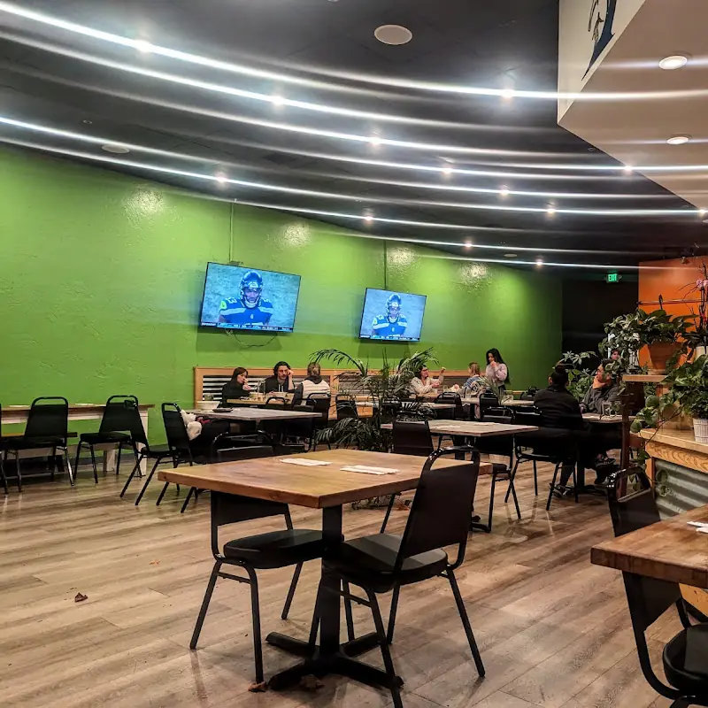 Phở House & TAQUERÍA DEL MAR